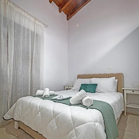 Althaea Mare Apartment Lofou